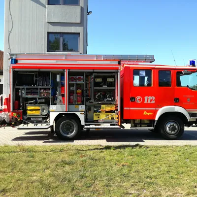 hlf20-16-rechts-offen.jpg