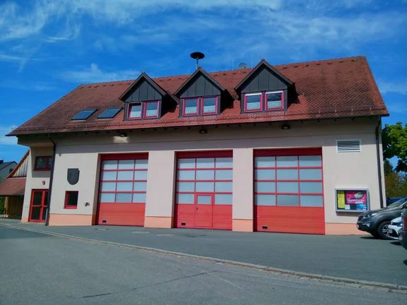 Gerätehaus Großschwarzenlohe.jpg