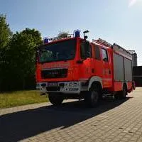 hlf20-16-frontal-zu.jpg