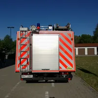 lf8-hinten-zu.jpg