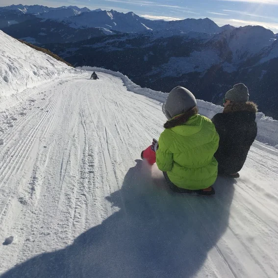 JF_Skifreizeit_2018_Schlitten1.jpg